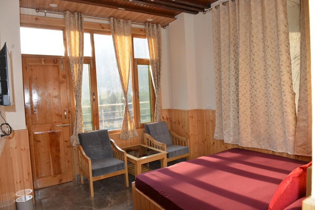 Tulip Flowing River View Hotel. Shamshi 외부 사진