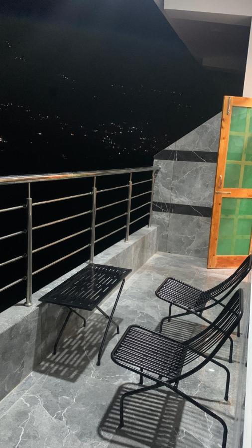 Tulip Flowing River View Hotel. Shamshi 외부 사진