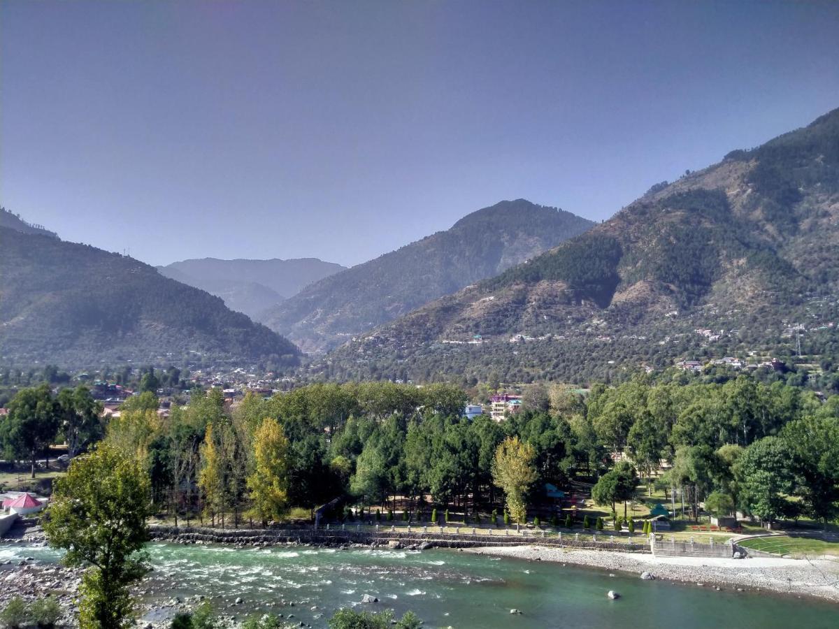 Tulip Flowing River View Hotel. Shamshi 외부 사진